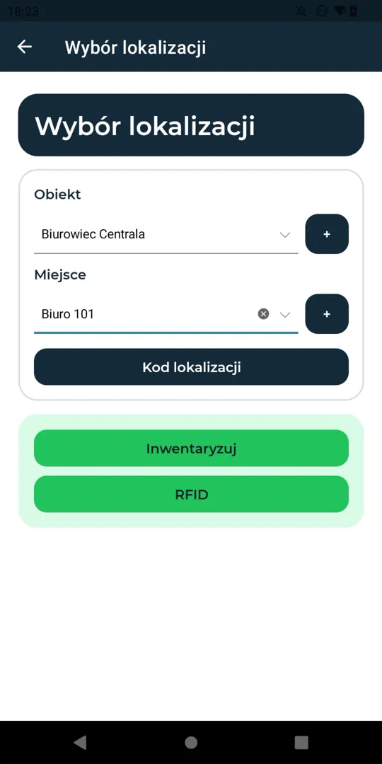Ekran wyboru lokalizacji w aplikacji mobilnej: obiekt Biurowiec Centrala, miejsce Biuro 101, przyciski Inwentaryzuj i RFID